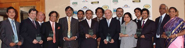 The Good Curry Guide 2004's happy winners